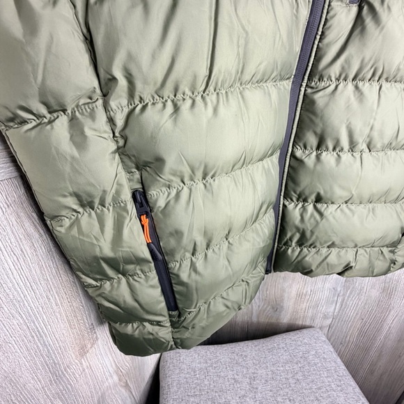 Bench Galban Hooded Puffer Vest - Picture 4 of 8
